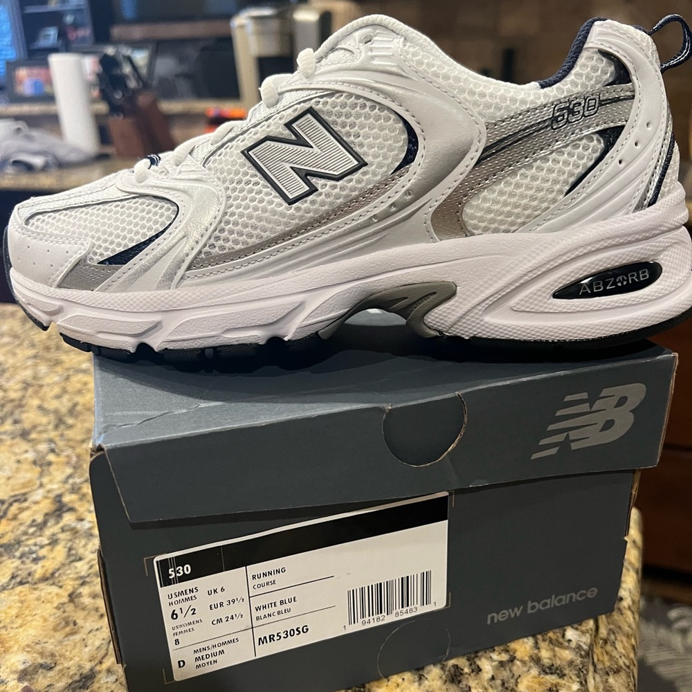 New Balance Women’s 6.5 shoes